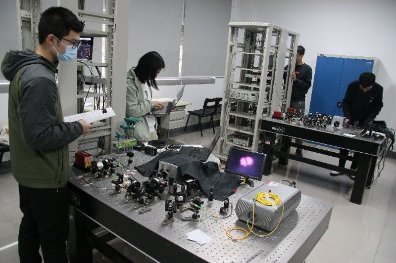 实验室仪器行业最新动态：批发市场的机遇与挑战